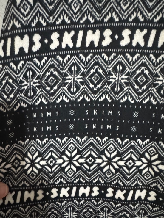 Skims Logo Plush Pointelle Black & White Robe size XL - Picture 5 of 7
